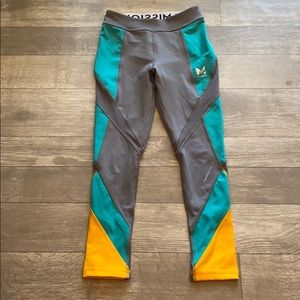 Mission 7/8 length leggings size xs